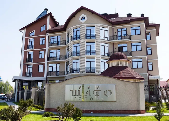 Shato Hotel Шато